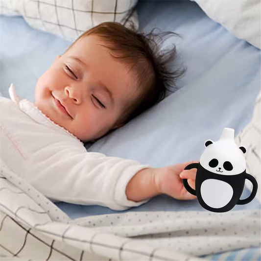 Silikon-Kinderbecher mit auslaufsicherem Strohhalm