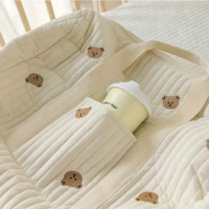 Wickeltasche aus Plüsch mit Bärenmotiv