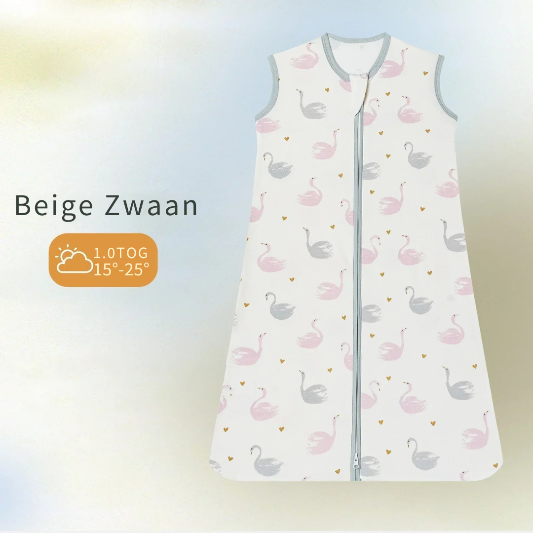 Baby romper with zipper