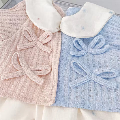 Baby-Outfit mit weichem Kragen