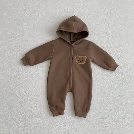 Baby-Jumpsuit mit Schneebär-Motiv