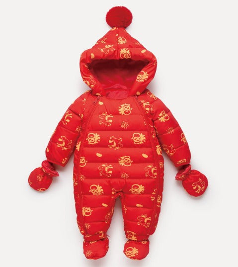 Babykleidung für Neugeborene im Winter